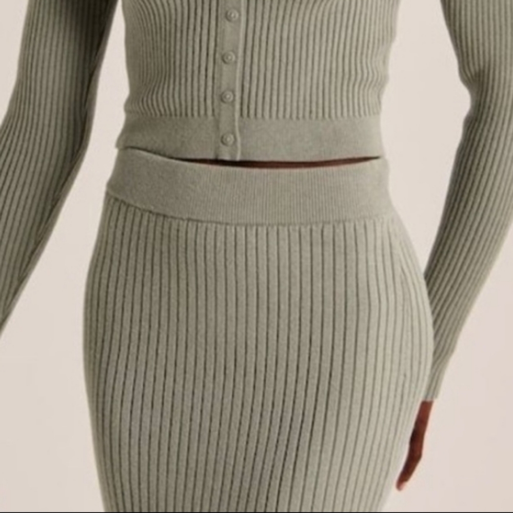 Abercrombie & Fitch Ribbed Mini Skirt in Sage